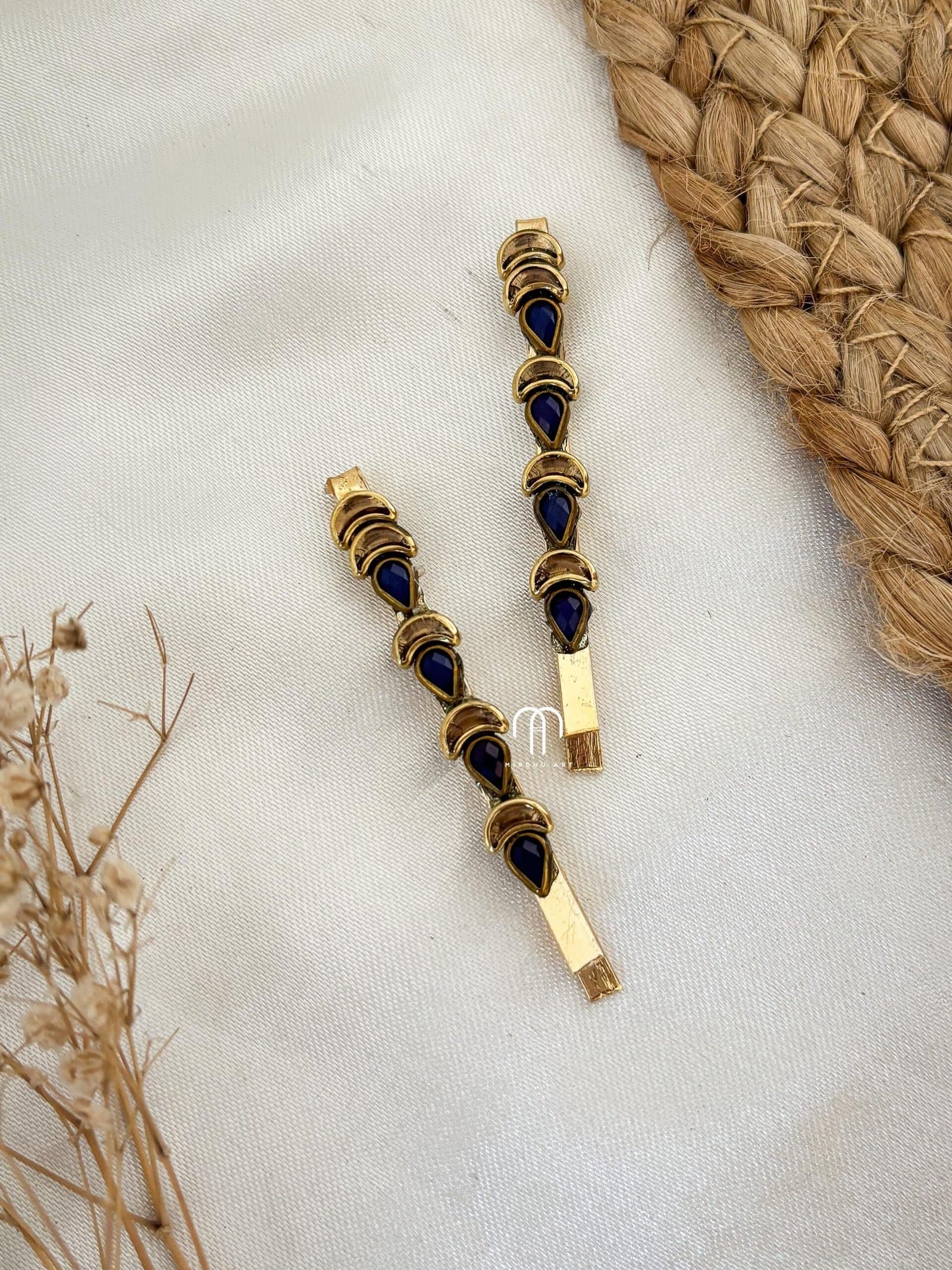 Hair Pins – Navy blue and golden from Bangle by Choice