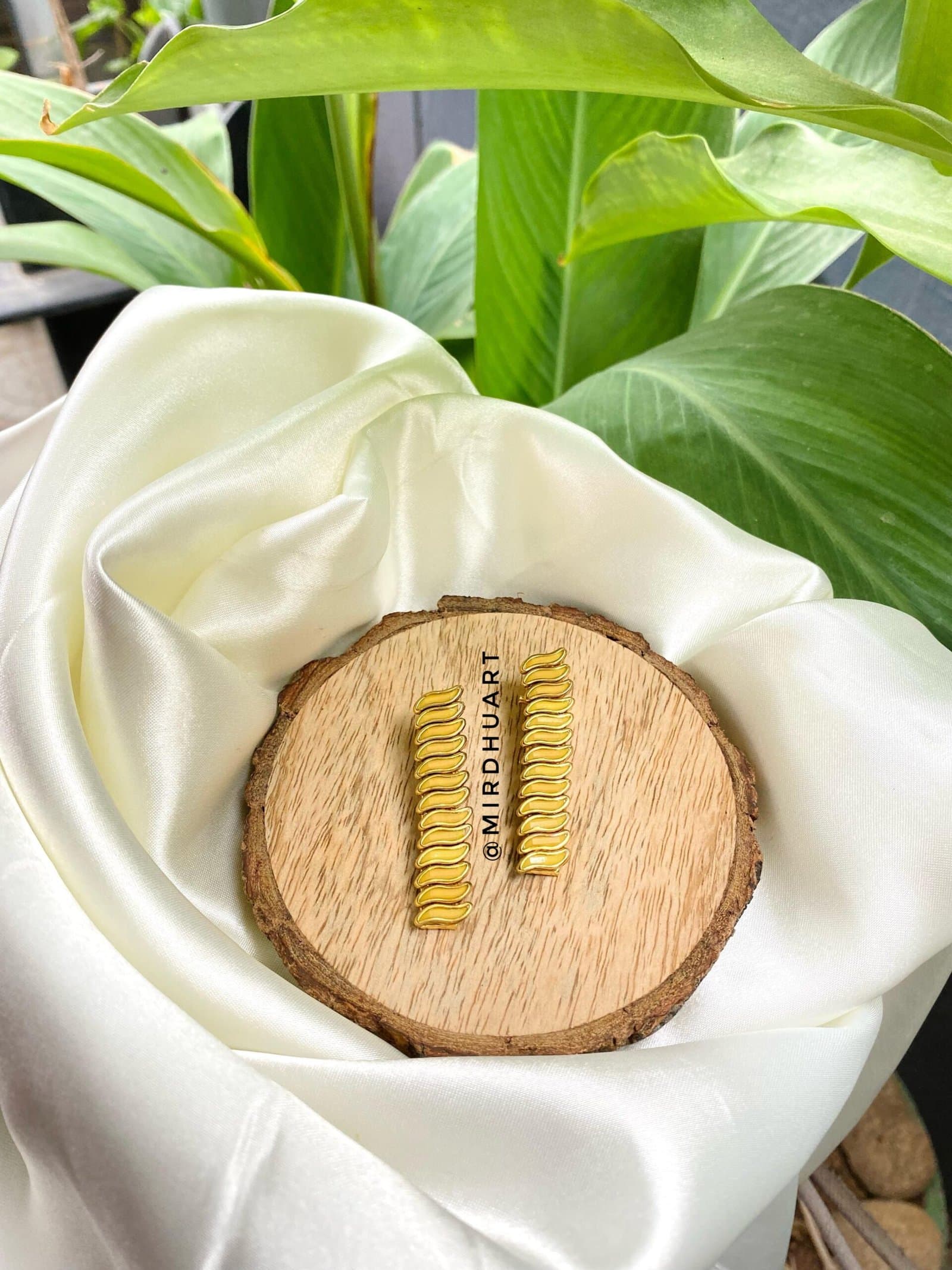 Alligator Clips – yellow S shape from Bangle by Choice