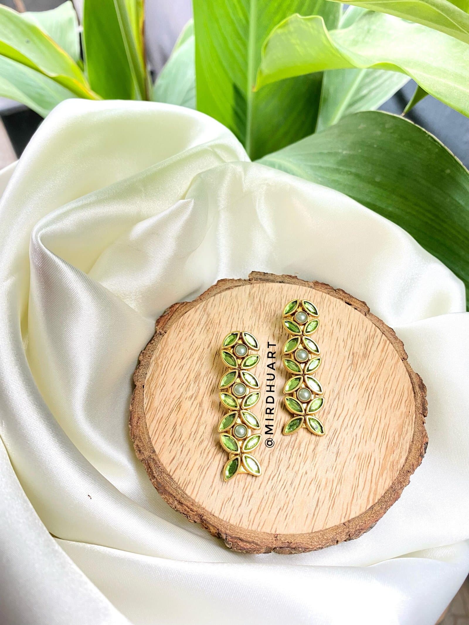 Alligator Clips – Olive green & golden round from Bangle by Choice