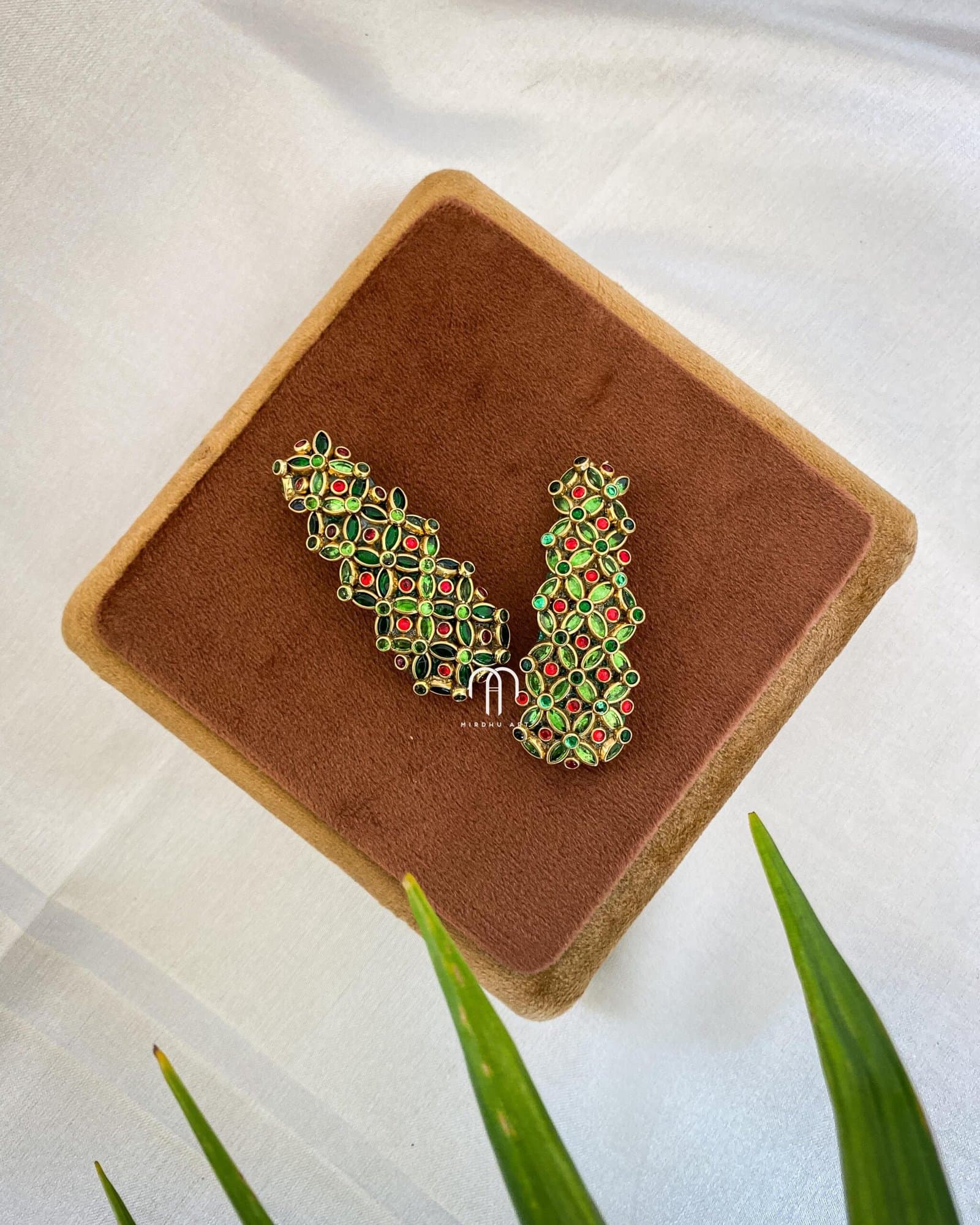 Tic Tac – Green small eye with red from Bangle by Choice