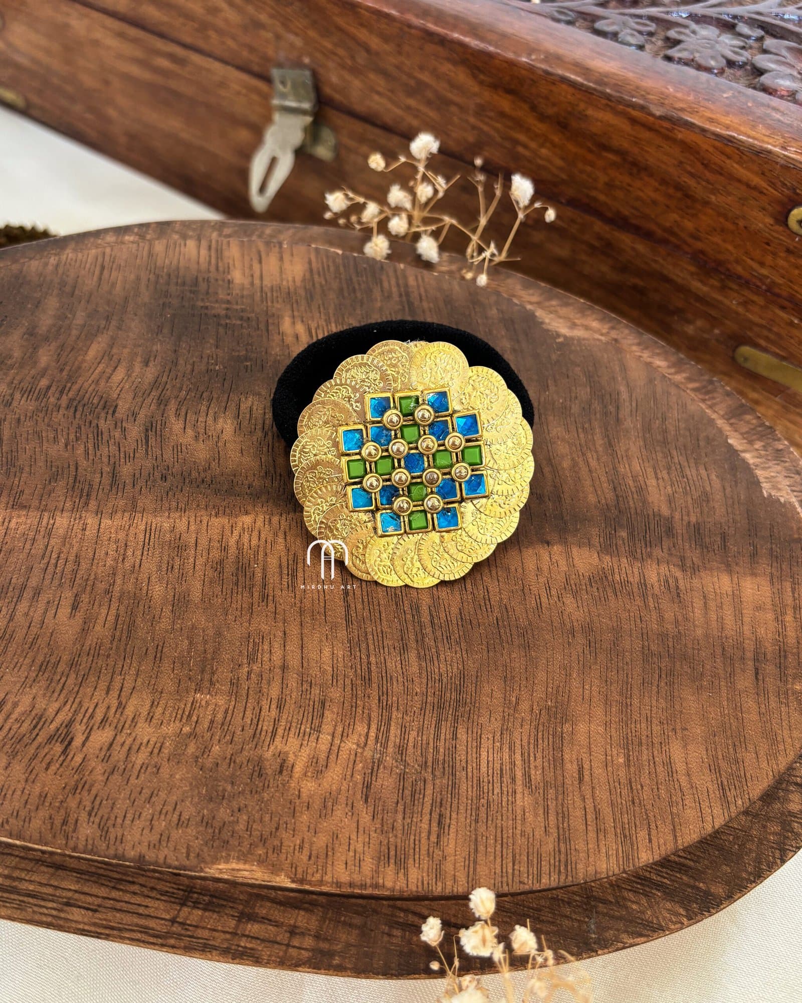 Coin – Krishna blue & Parrot green from Bangle by Choice