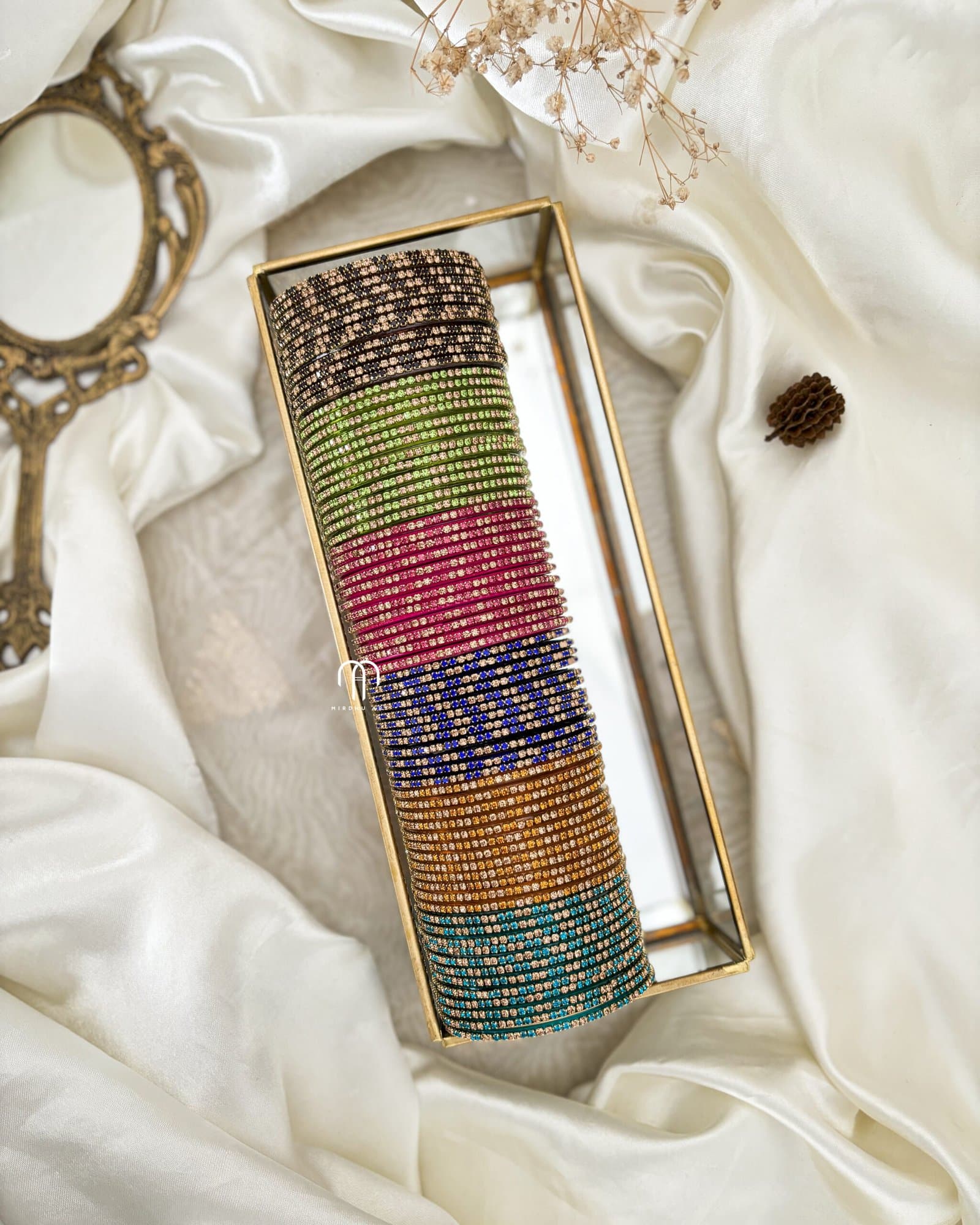 Glass Bangles – AMMU detail view 2