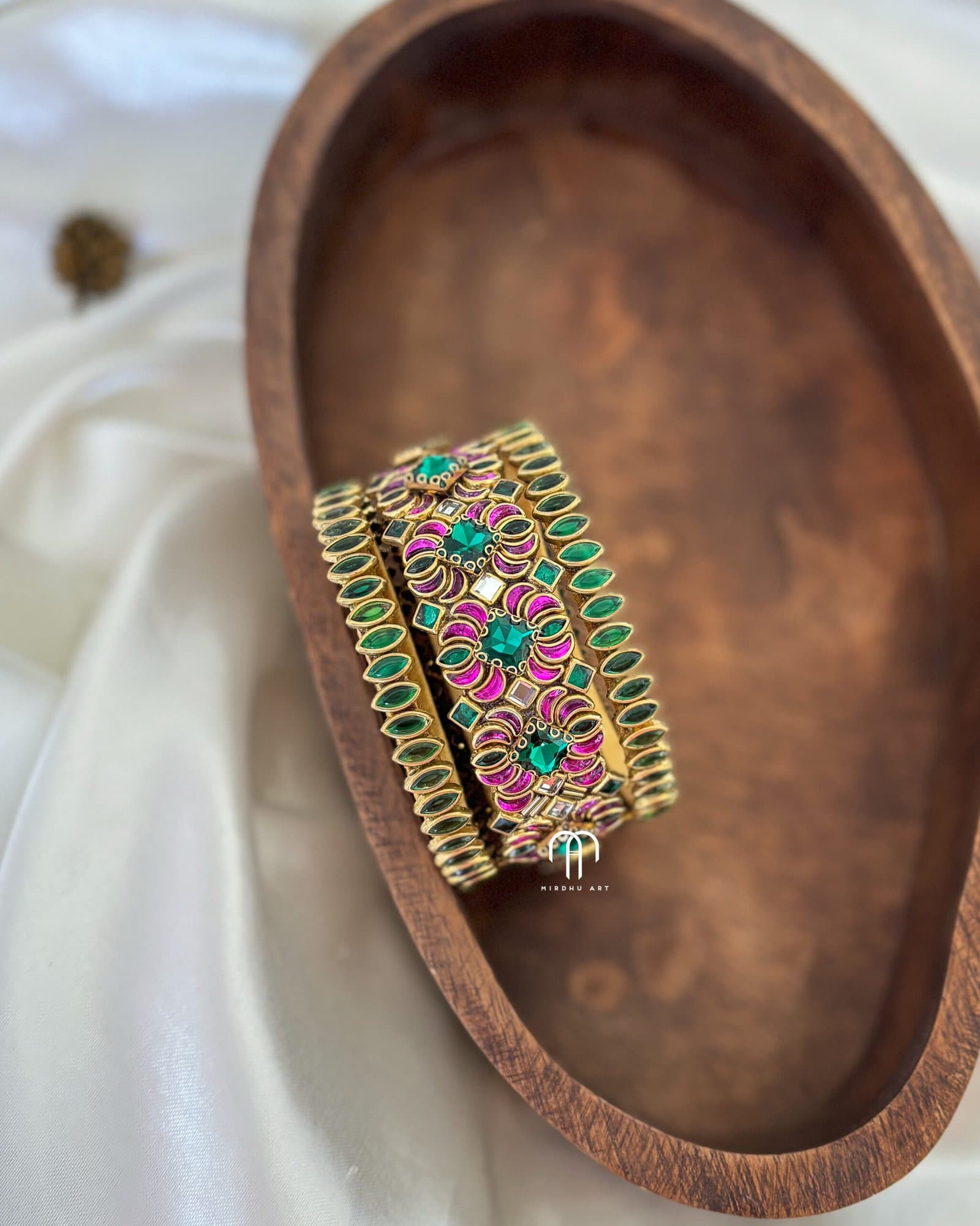 3D Lotus – Rani Pink And Green detail view 4