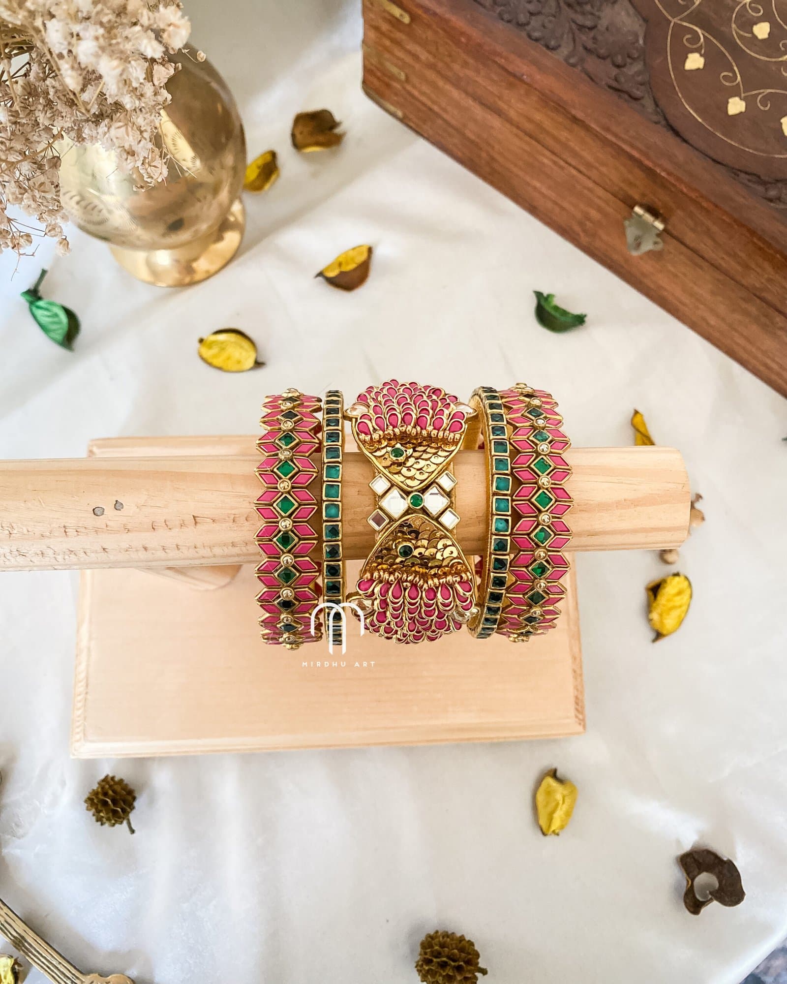 Kundan Bangles – Fish Style (Rani Pink & Green) Set from Bangle by Choice