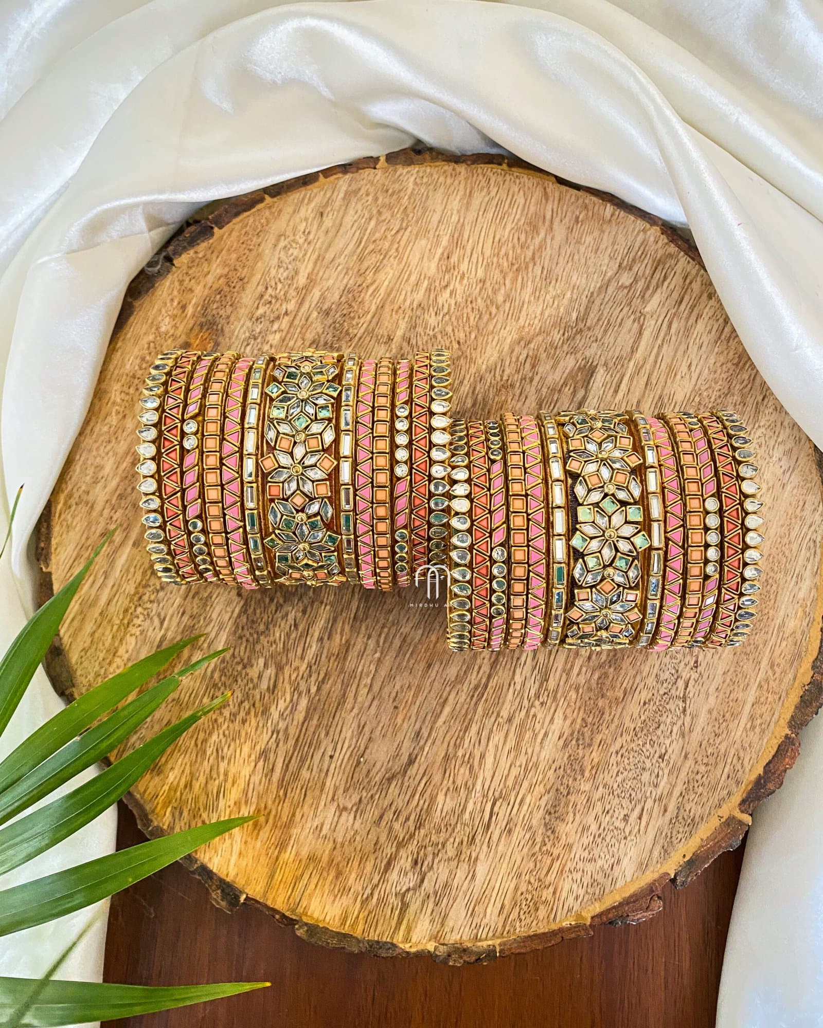 Kundan Bangles – Peach, Baby pink & White stone (Zigzag model) from Bangle by Choice