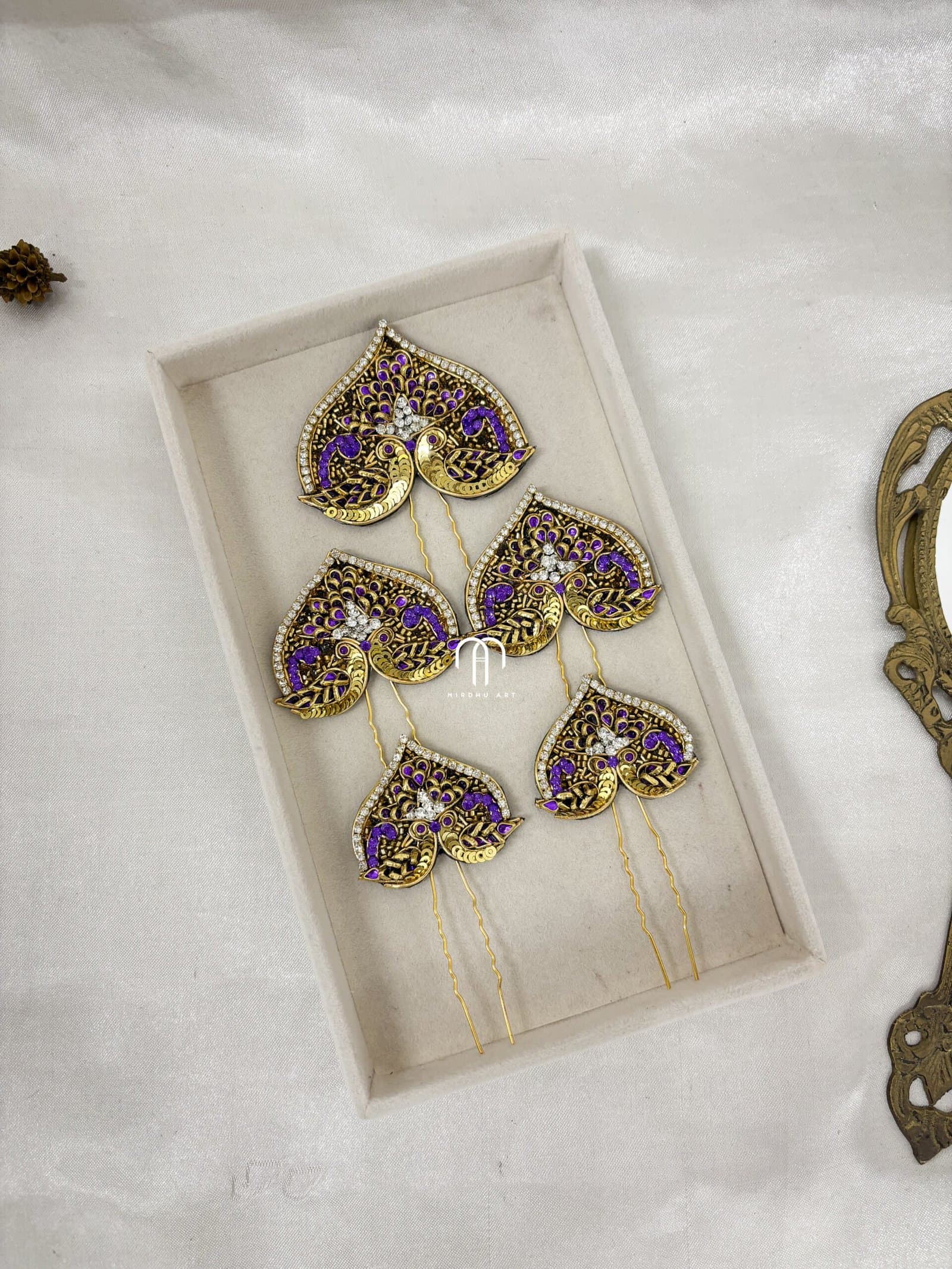 Annapakshi – U-Pins (Purple And Gold) detail view 2
