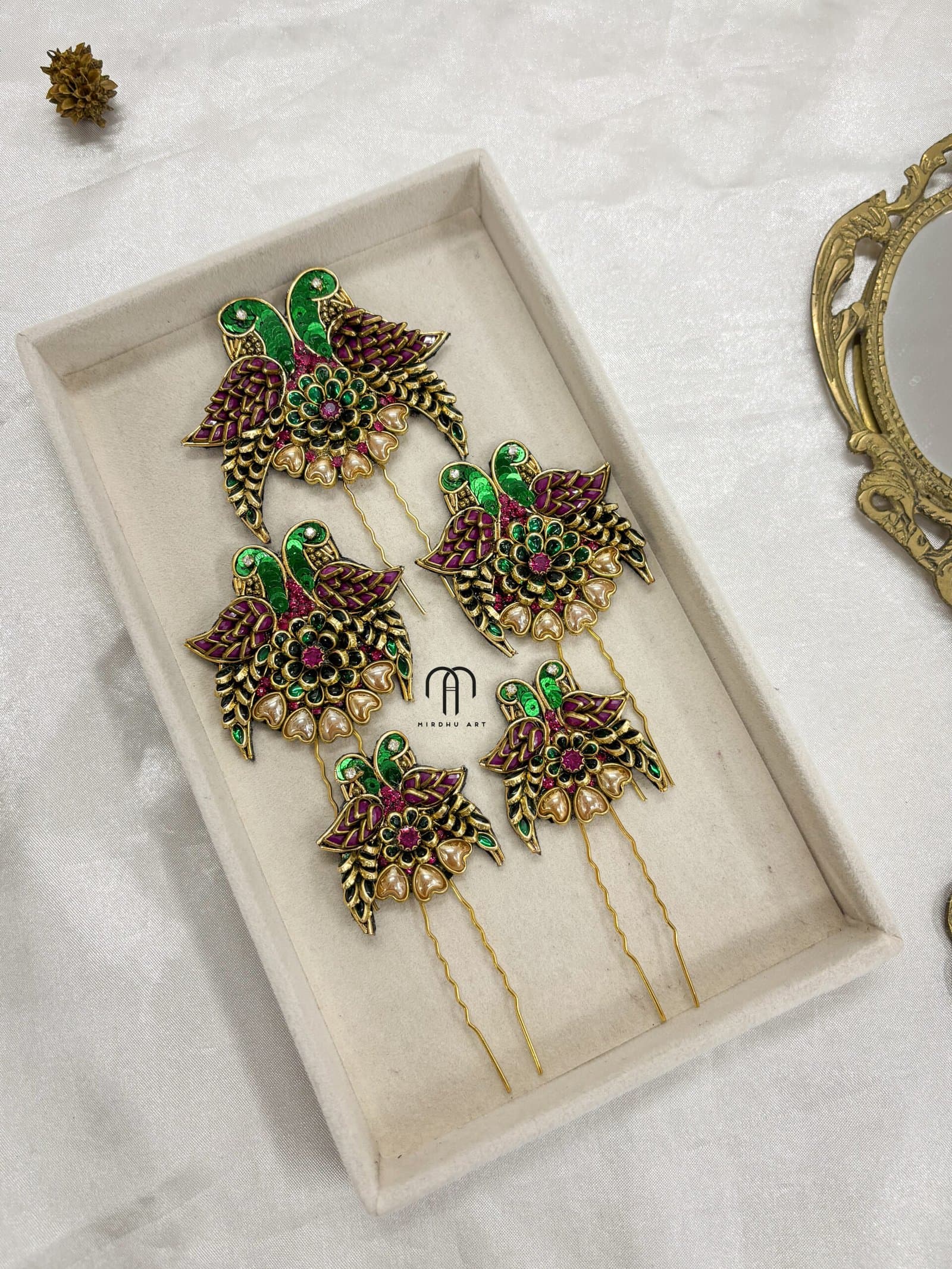 Parrot – U-Pins (Green And Mezanta Pink) detail view 2
