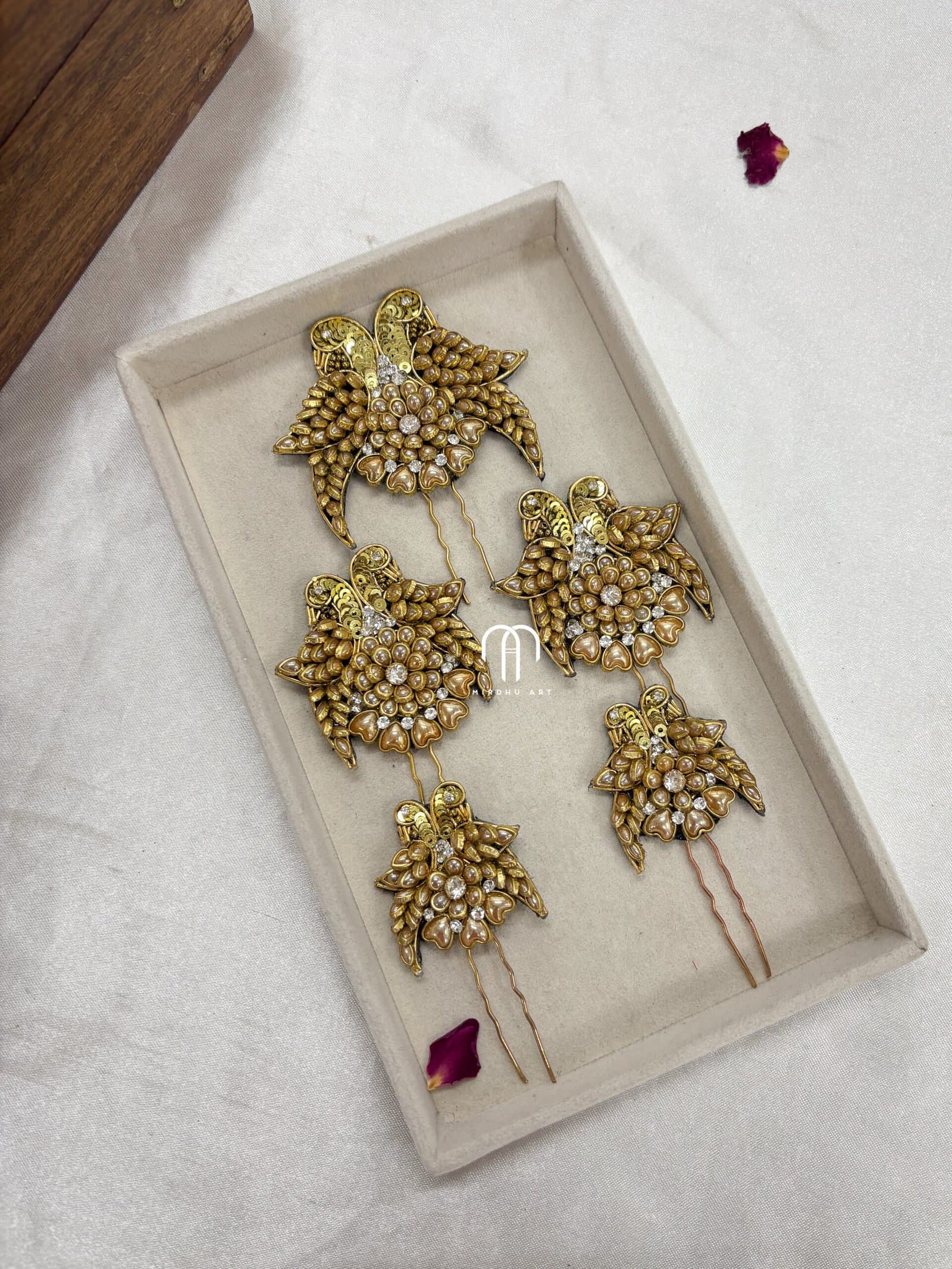 Parrot – U-Pins (Neutral shades) from Bangle by Choice