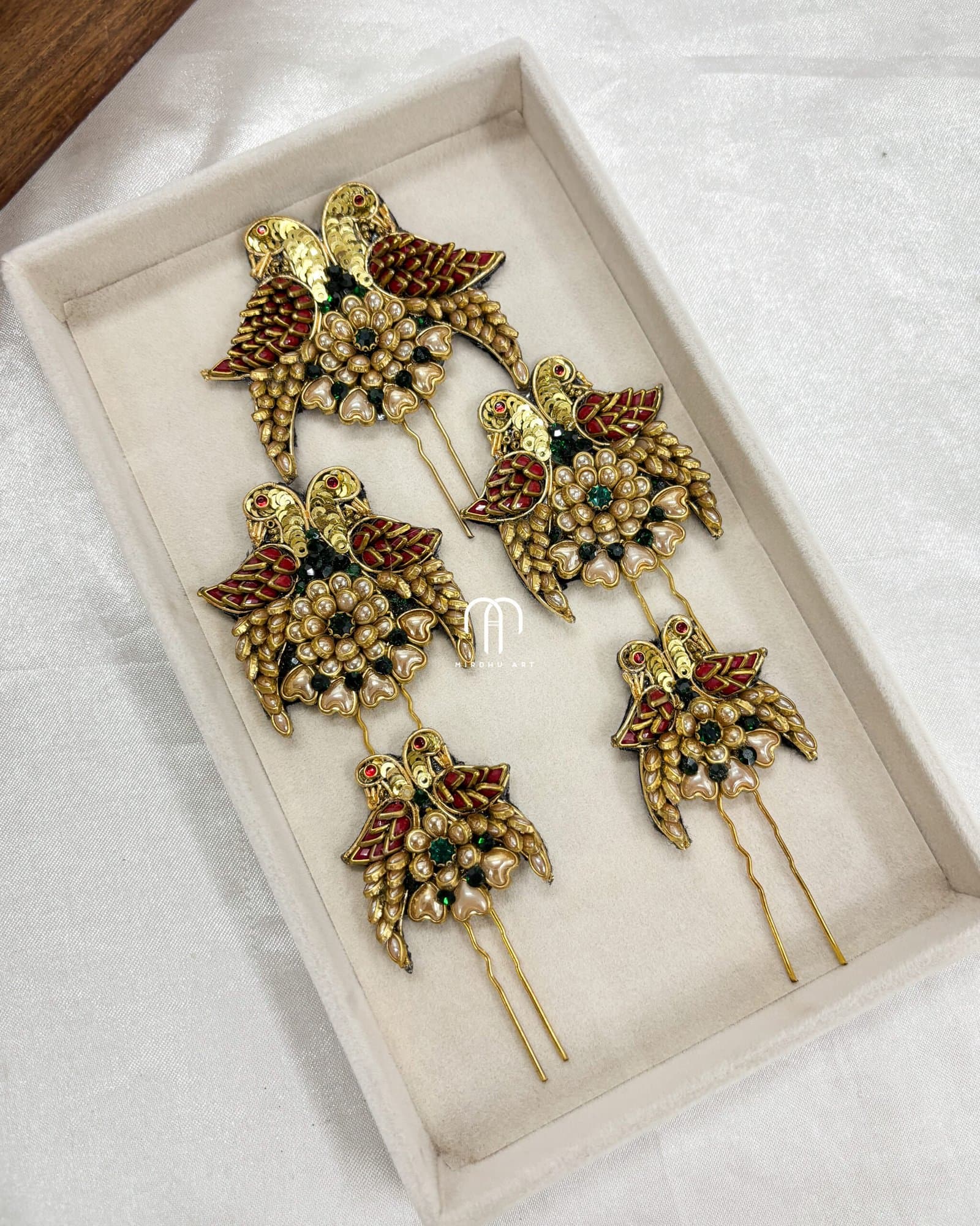 Parrot – U-Pins (Golden And Maroon) from Bangle by Choice