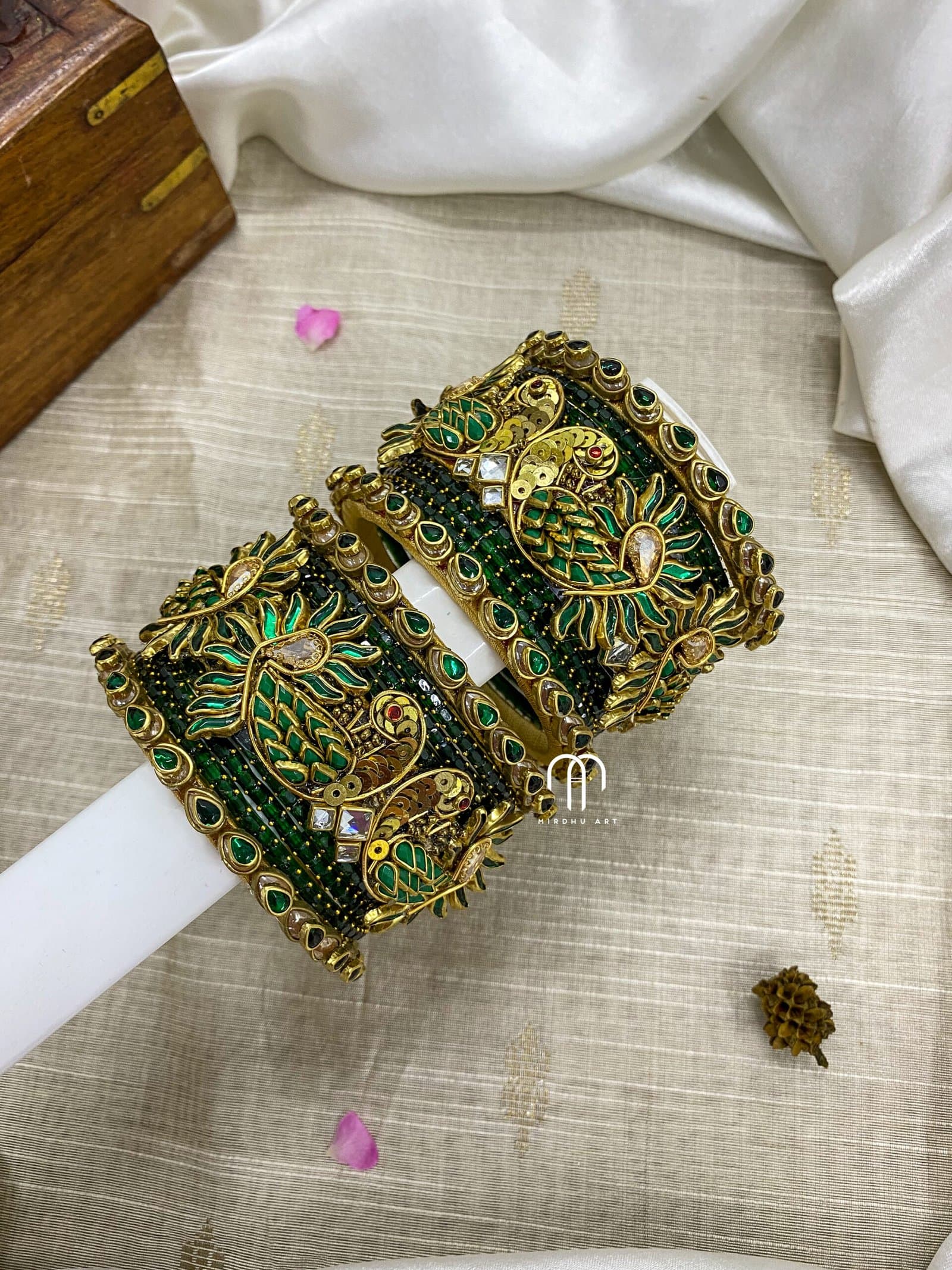 Kundan Bangles – Annapakshi (Green And Golden ) from Bangle by Choice