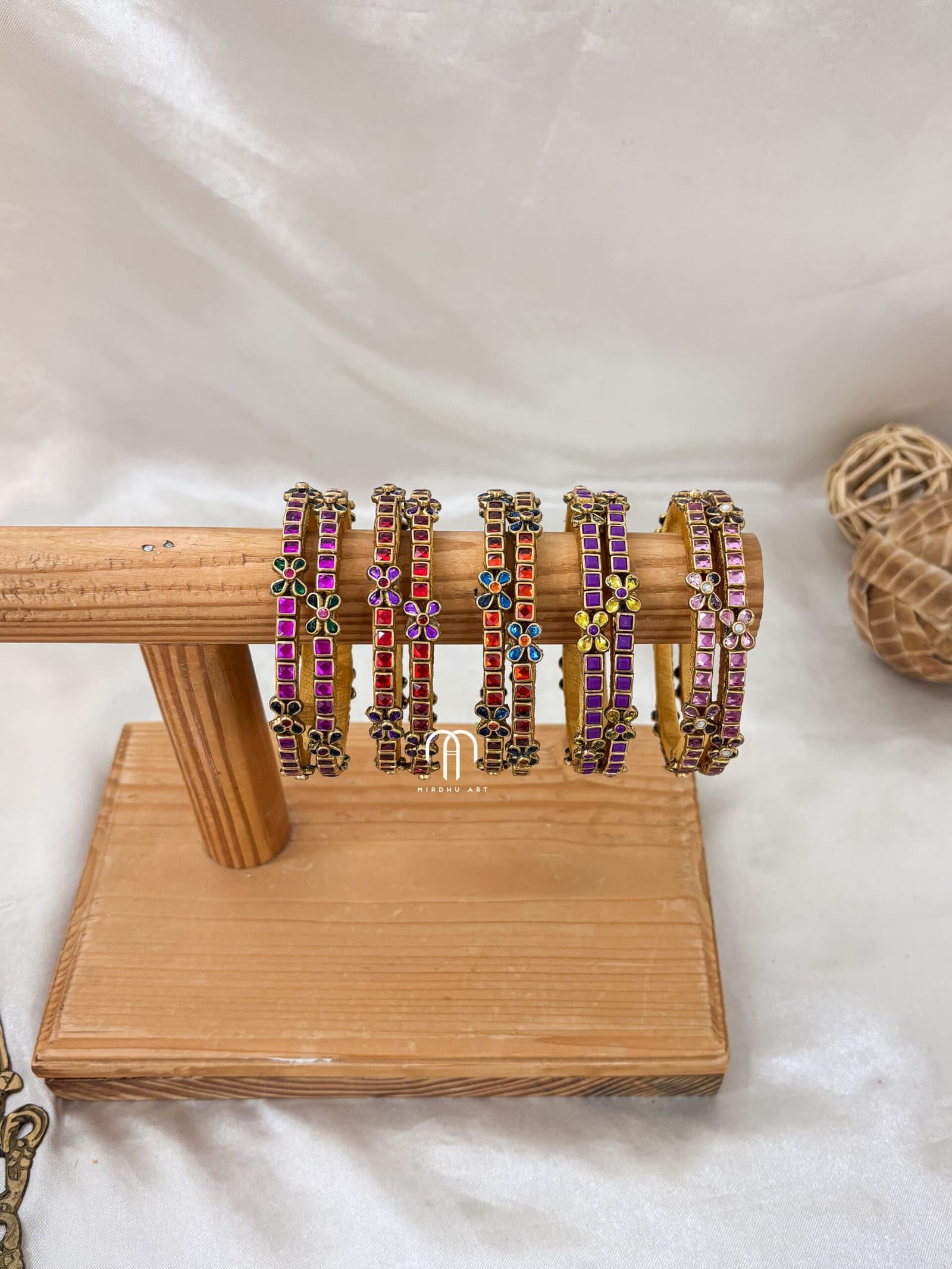 Kundan Bangles – Bow Design Bangles from Bangle by Choice