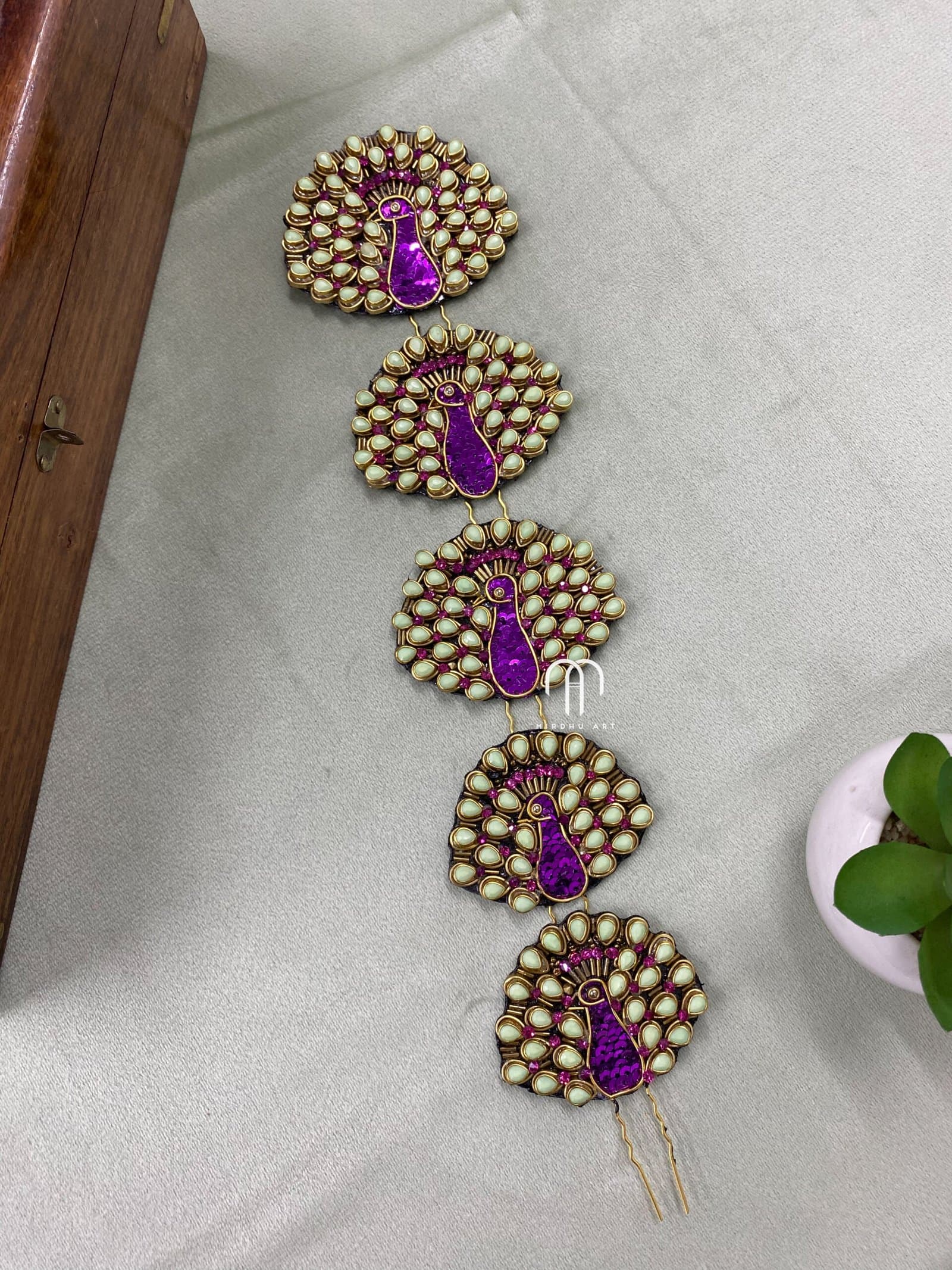 Peacock – U-Pins (Pista Green) from Bangle by Choice