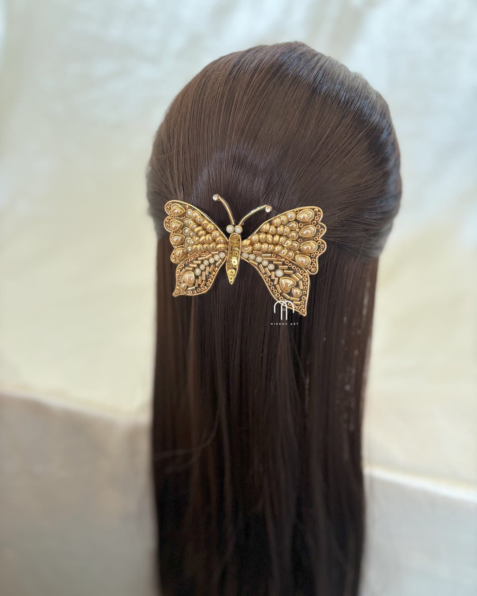 Butterfly Center Clip – Neutral Shade from Bangle by Choice