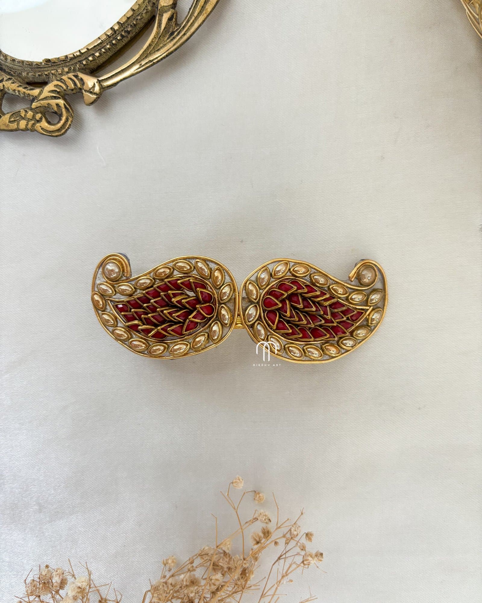 Mango Center Clip – Maroon And Golden from Bangle by Choice