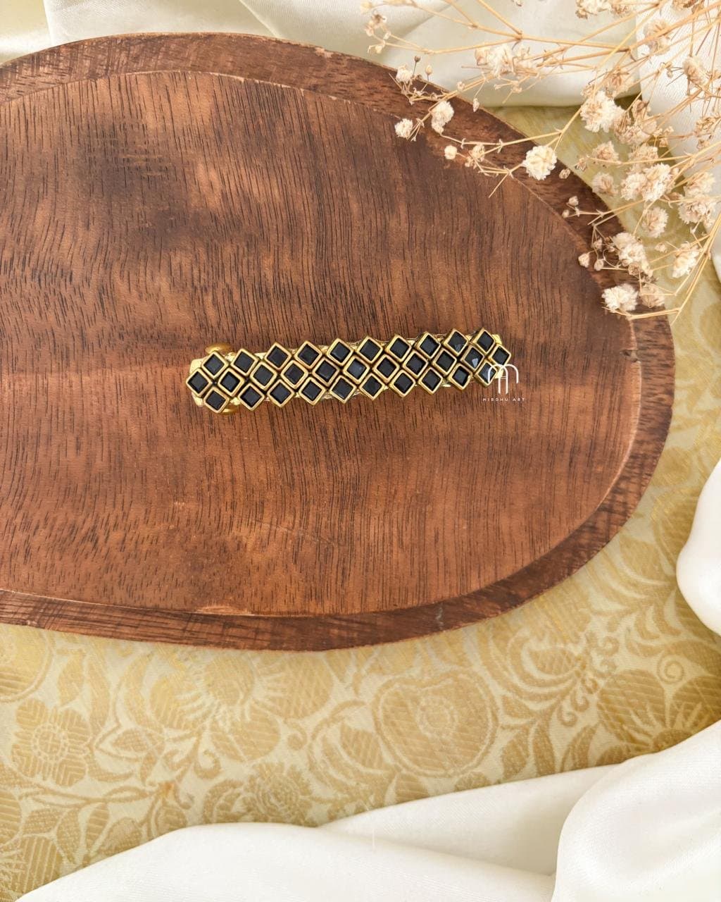 Kundan Center clips – Square (Black) from Bangle by Choice
