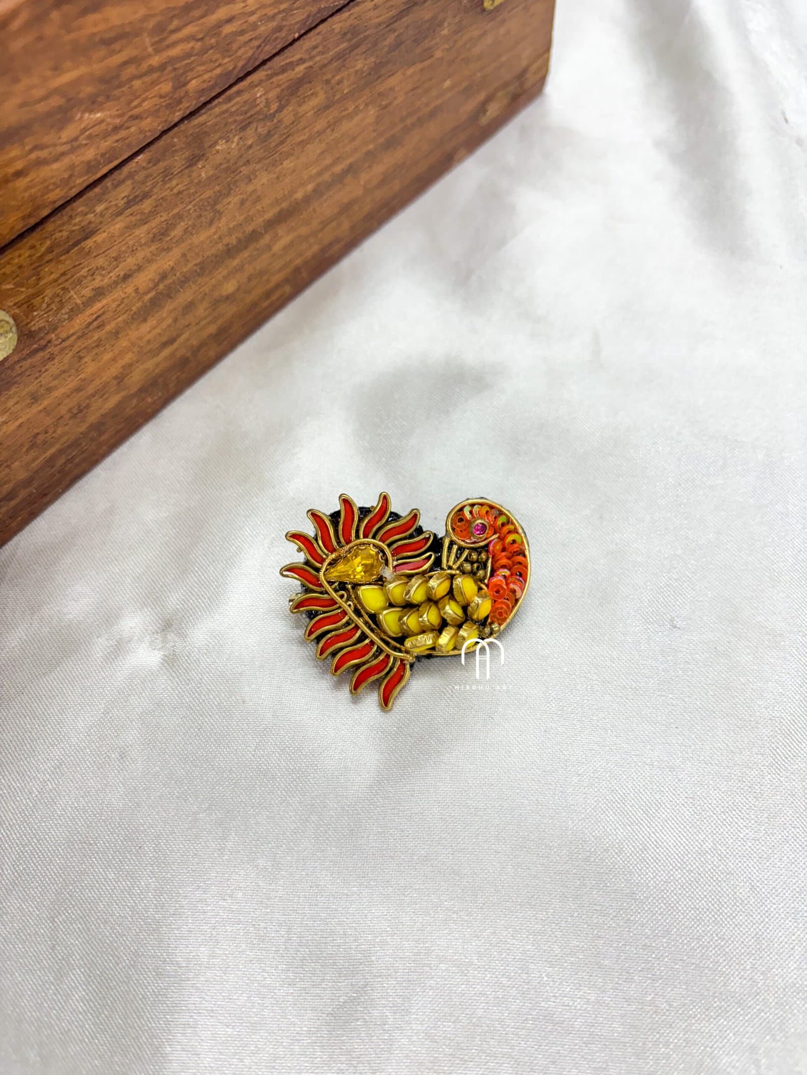 Annapakshi Saree Pins – Orange with Yellow