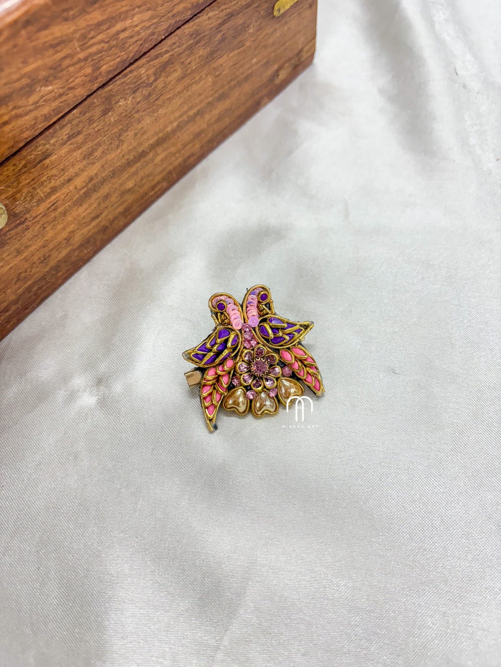 Parrot Saree Pins – Baby Pink With Purple
