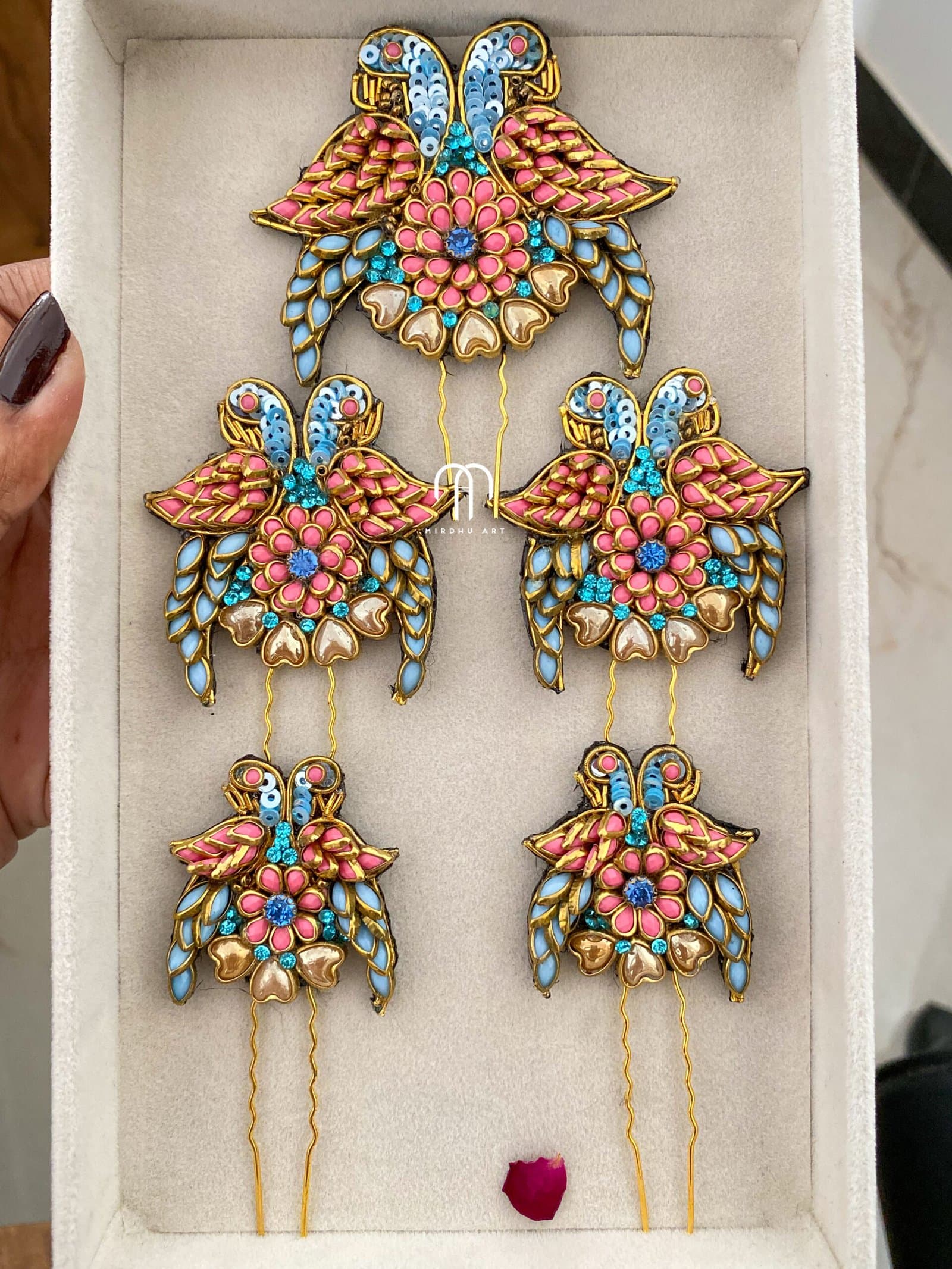 Parrot – U-Pins (Baby Pink And Pastel Blue ) from Bangle by Choice