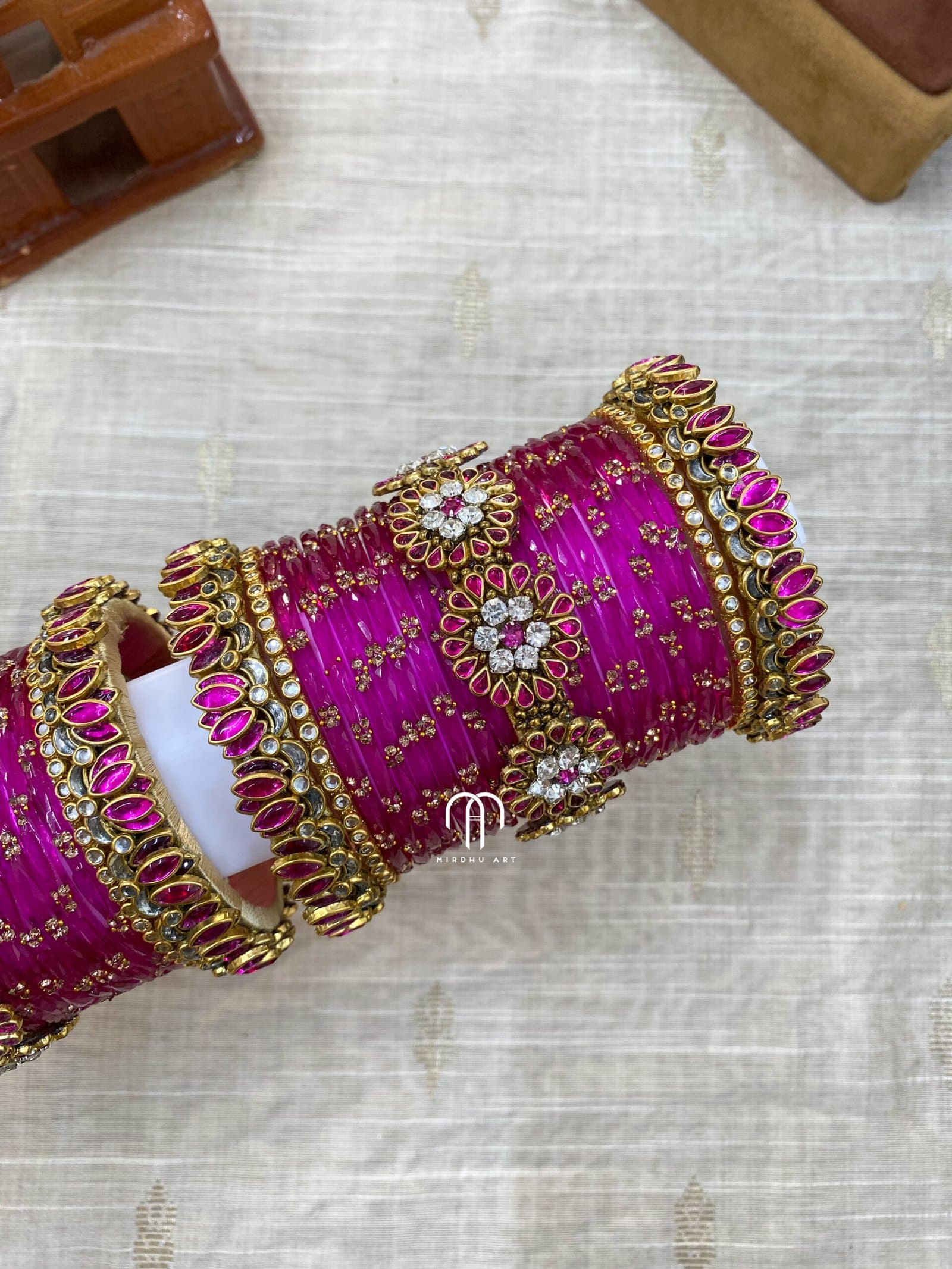 Crystal Floral – Rani Pink & White detail view 2