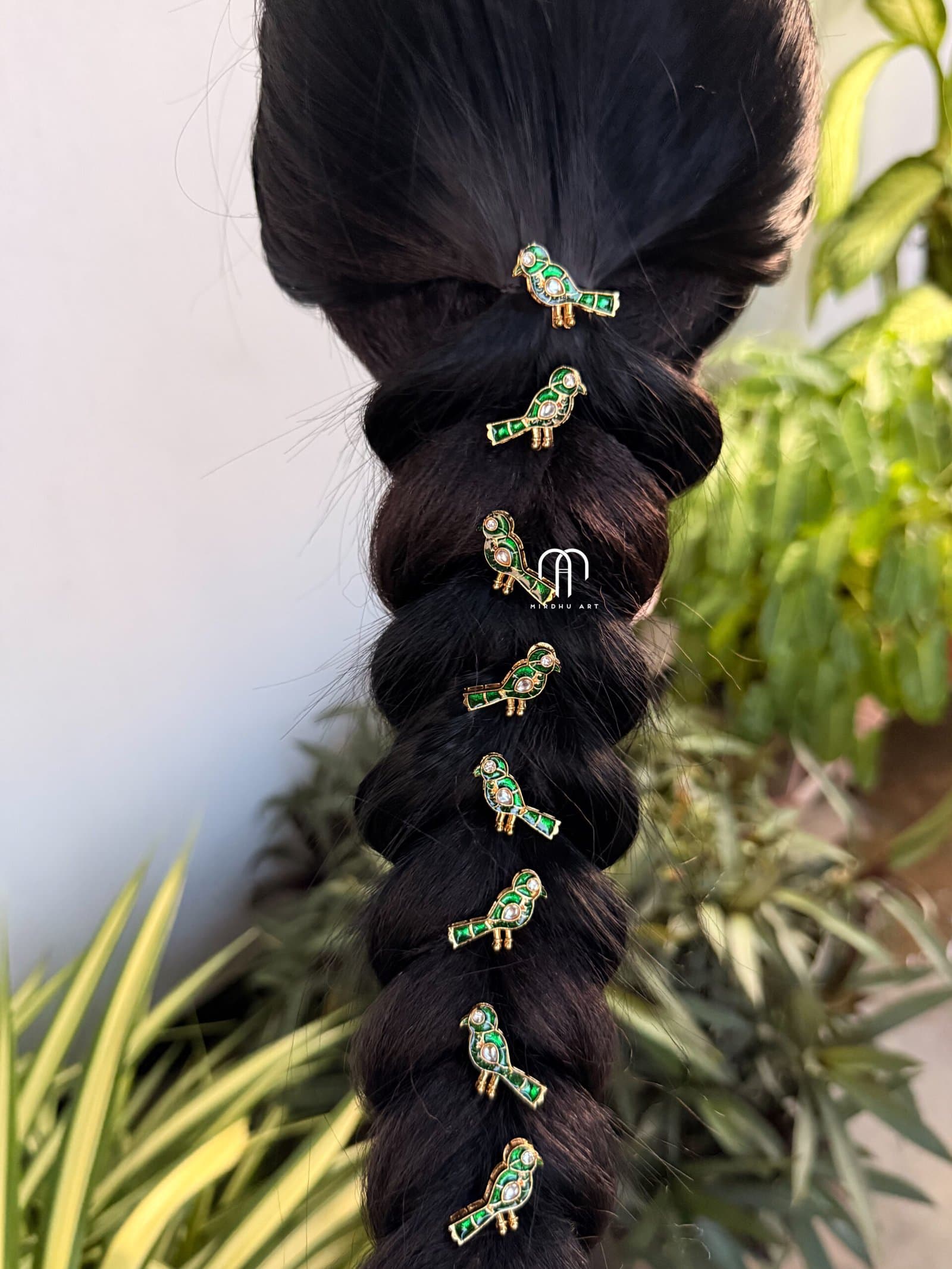 Parrot – Hair Pins detail view 2