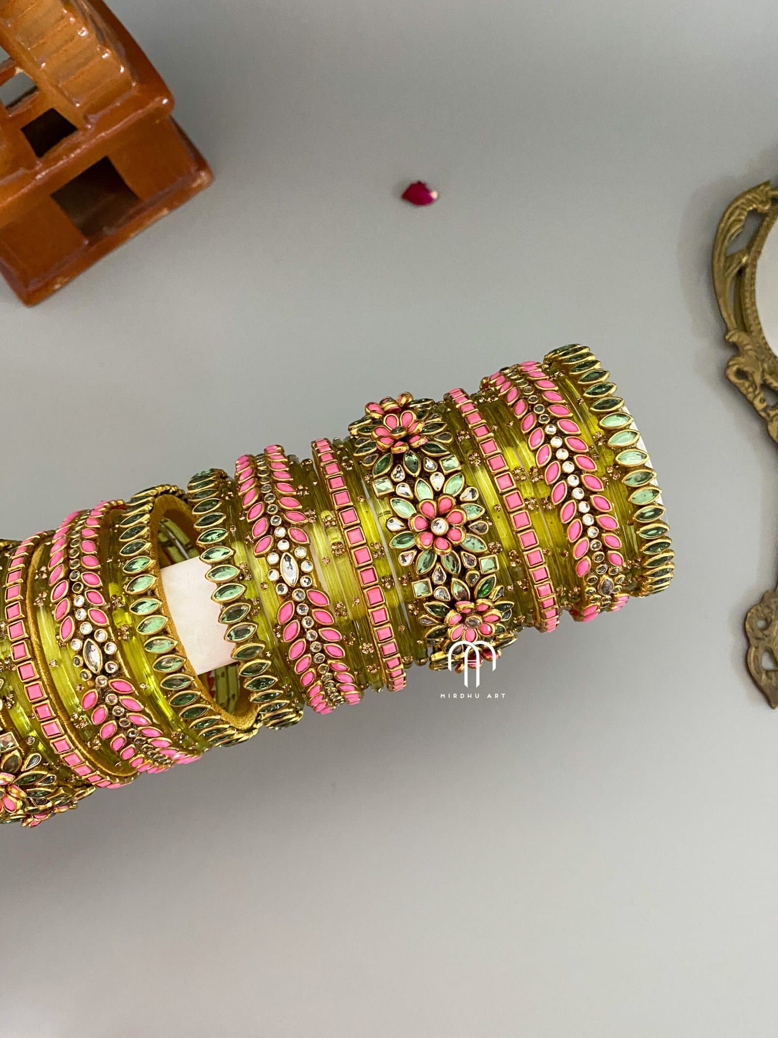 Kundan Bangles – Olive Green And Baby Pink 3D Flower Combination Bangles detail view 2