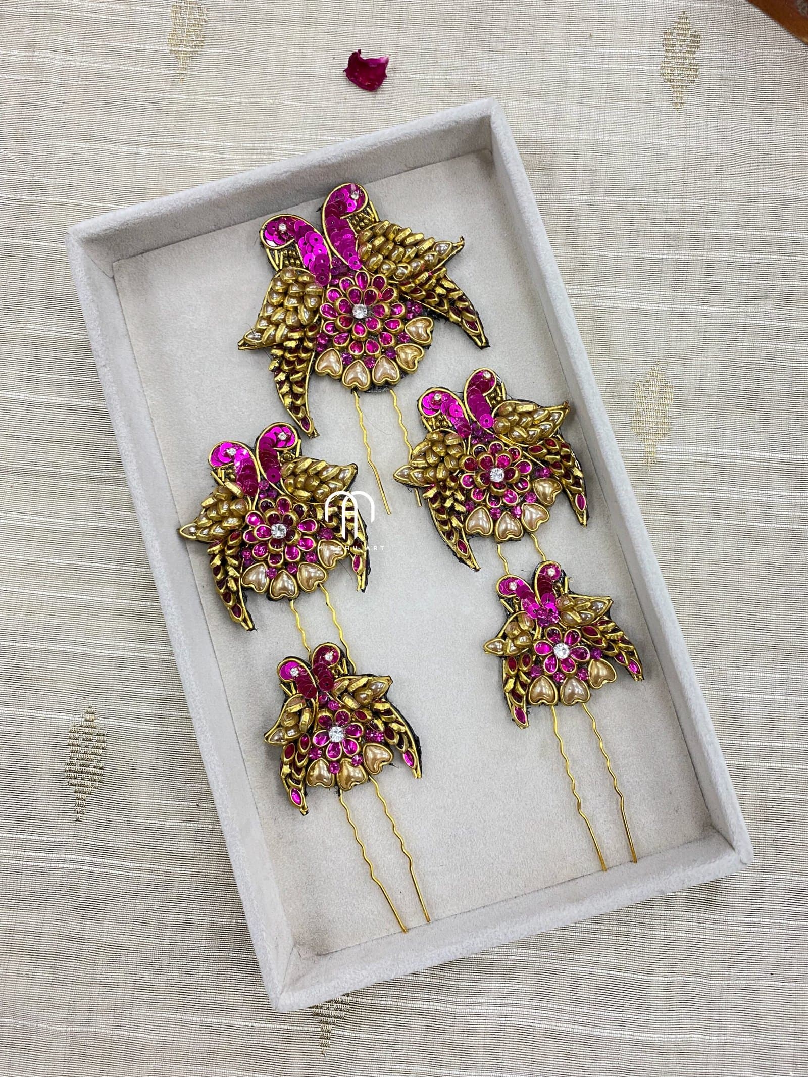 Parrot – U-Pins (RaniPink And Golden) from Bangle by Choice
