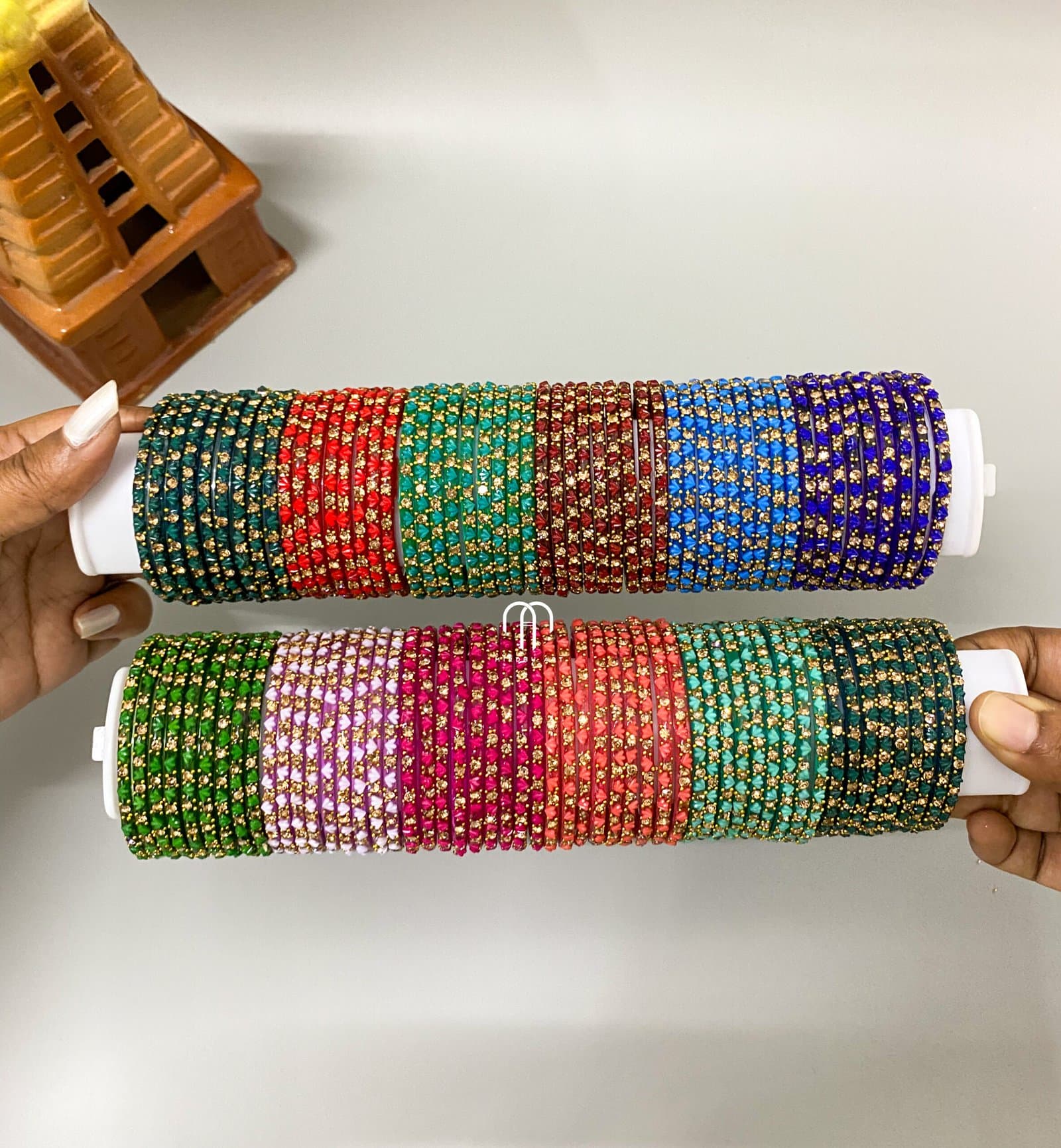Lotus – kids glass bangles