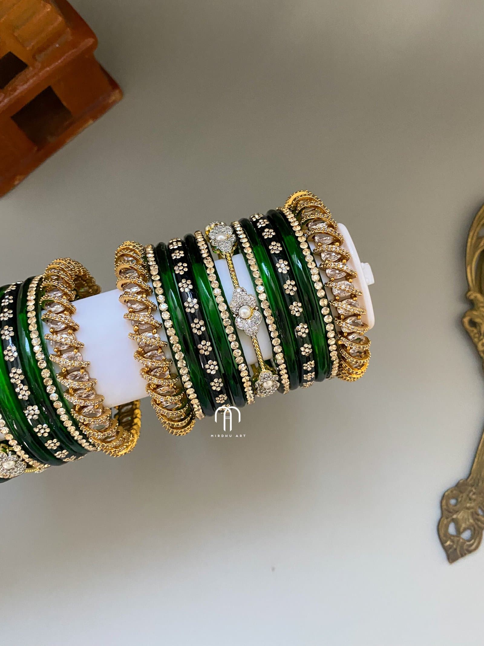 Diamond Replica Bangles – Green detail view 2
