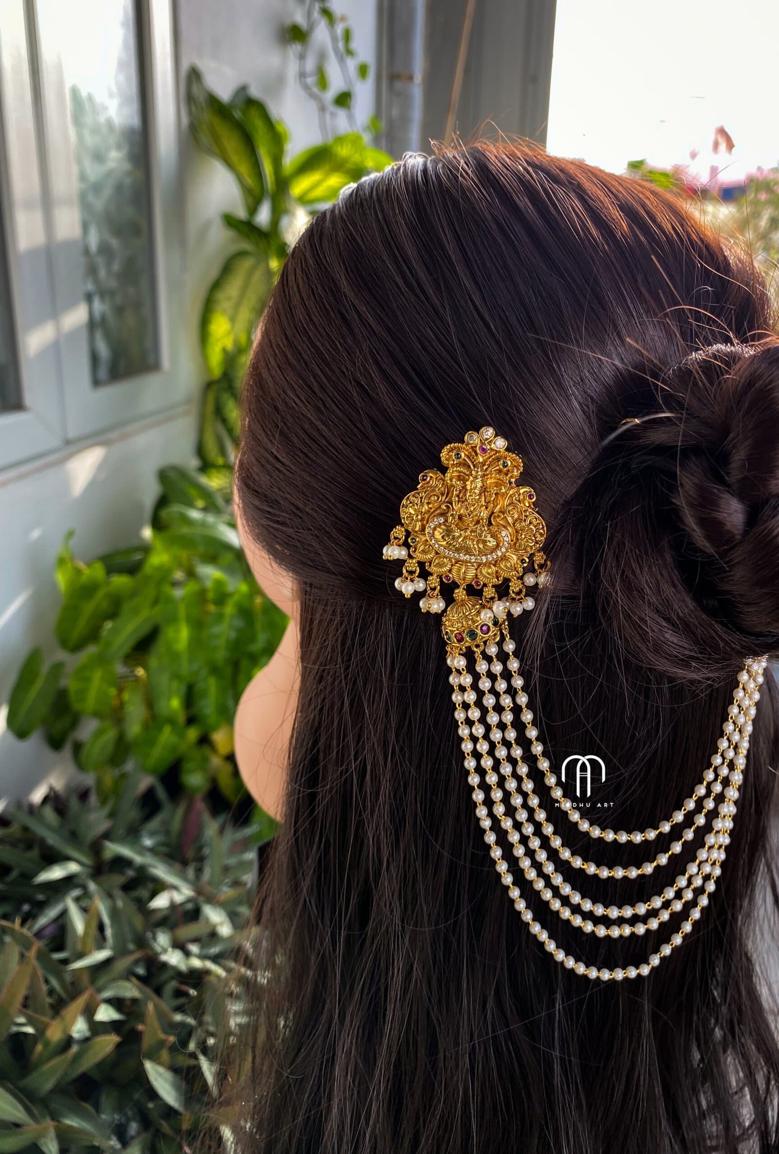 Ashta Lakshmi With Pearls detail view 2
