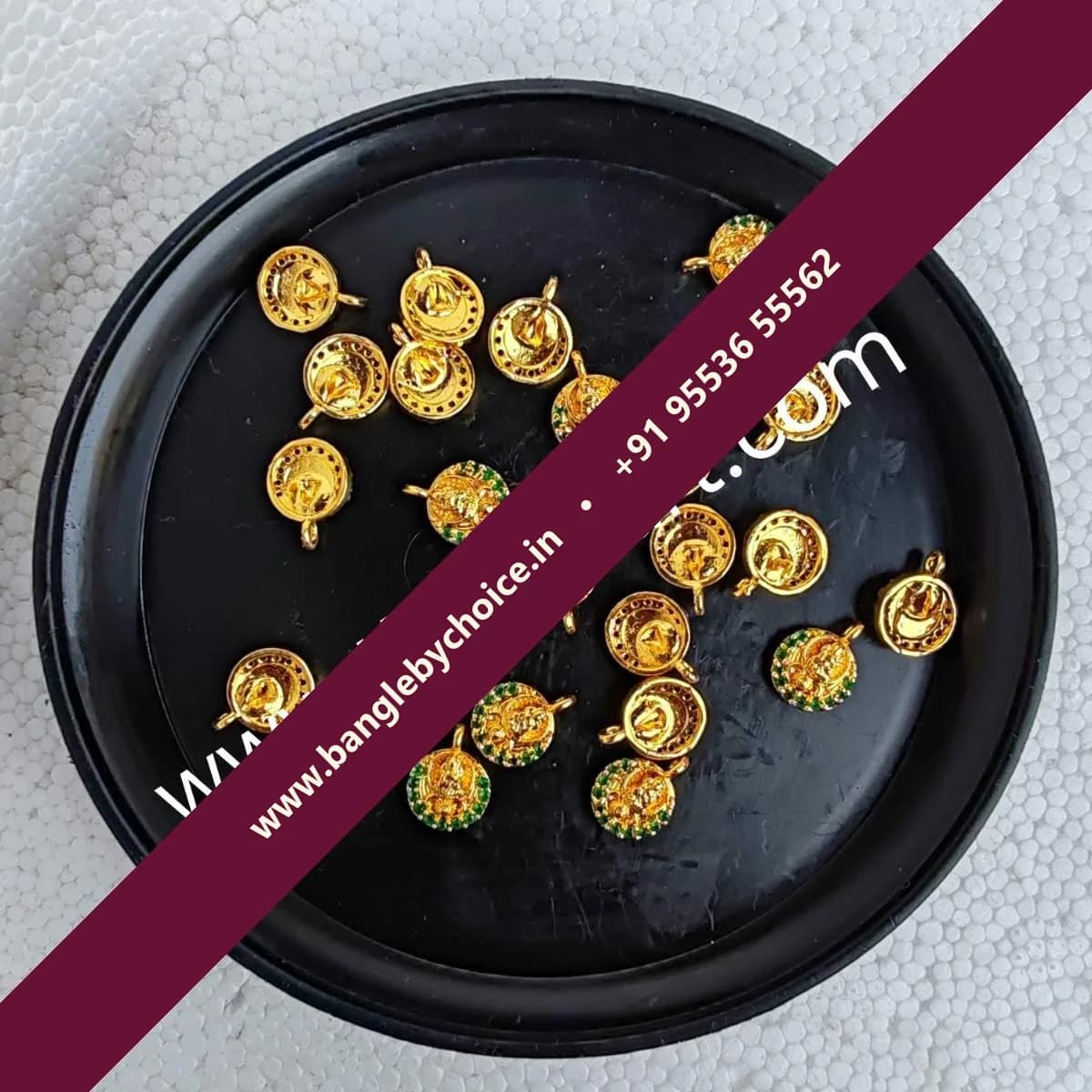 Round lakshmi devi Pendents view 2