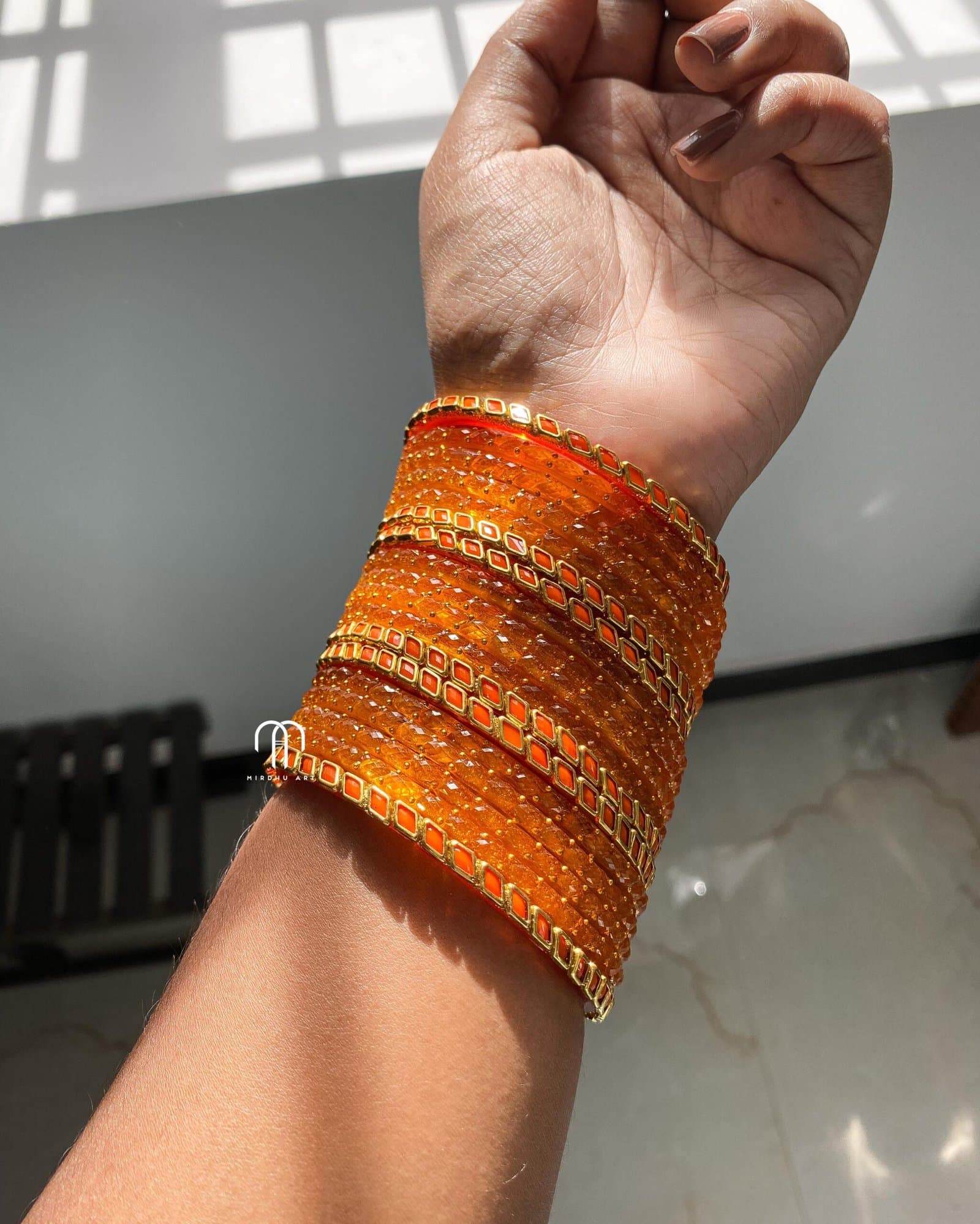 Glass Bangles – Haldi (Plain Dots & Kundan Stone) Set detail view 2
