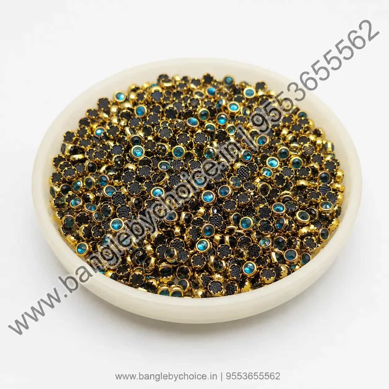 3mm Round Light Blue Glass Kundans detail view 3