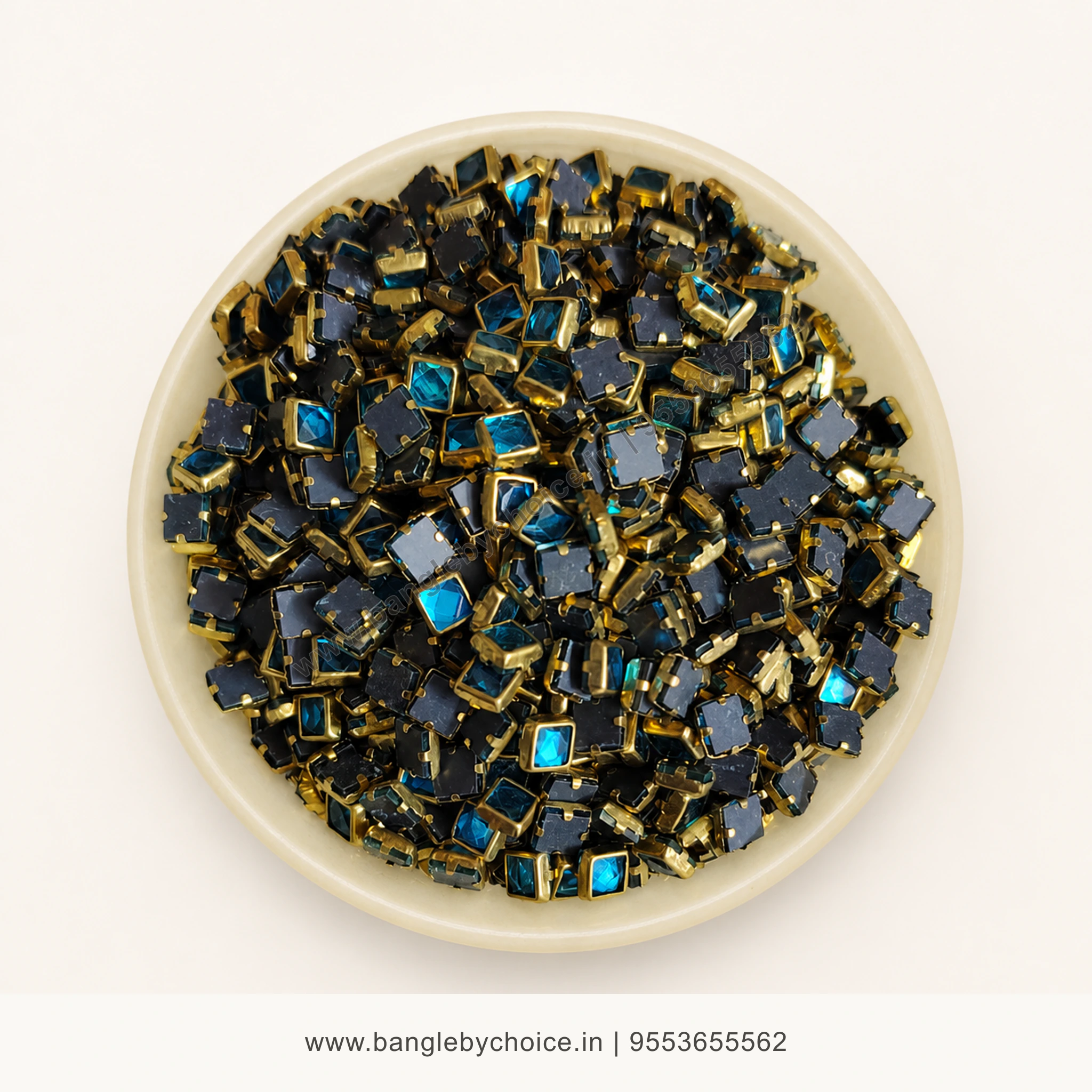 4x4 Square C Green Glossy Kundans premium top-view product image with antique-gold setting