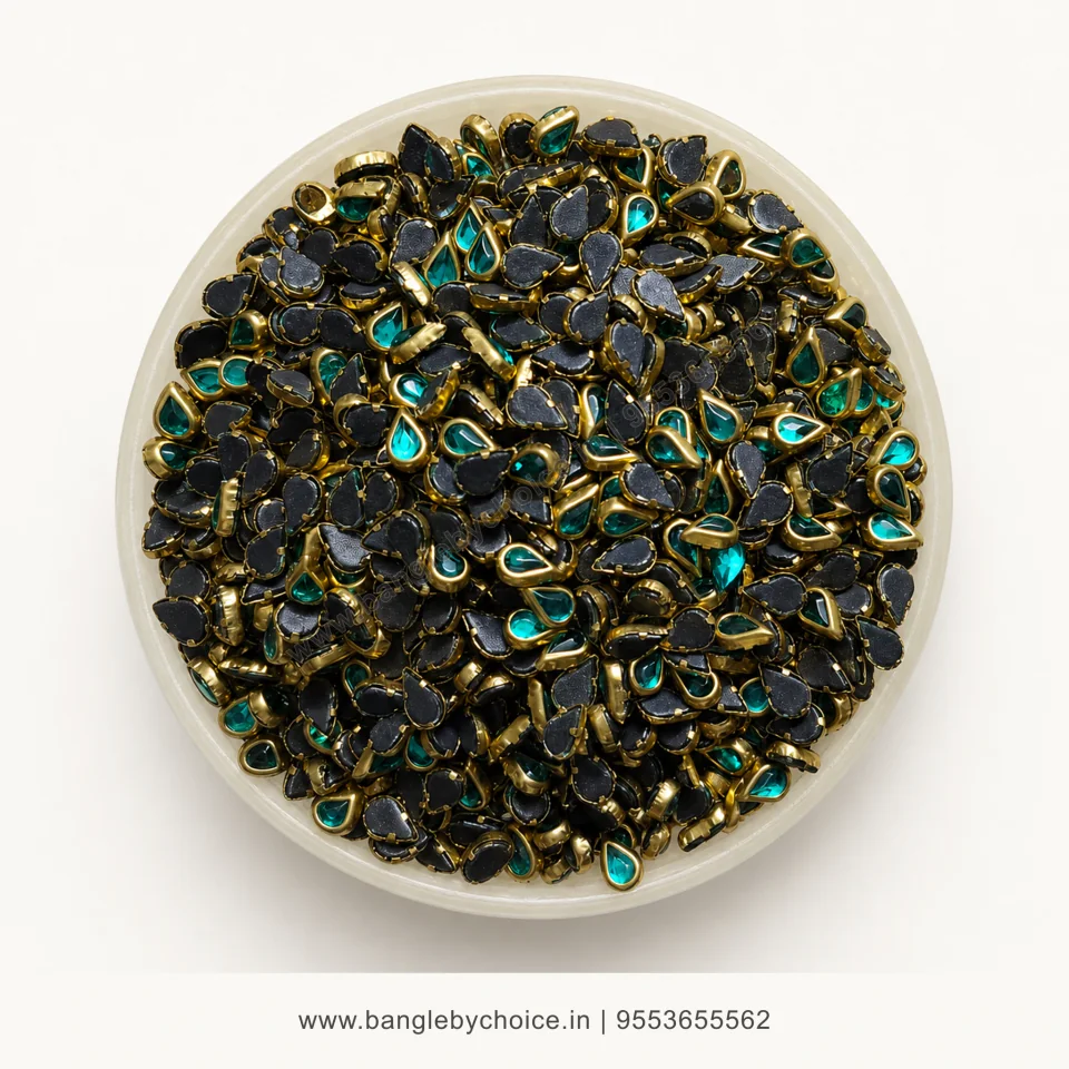 6K Drop C Green Glass Kundans premium top-view product image with antique-gold setting