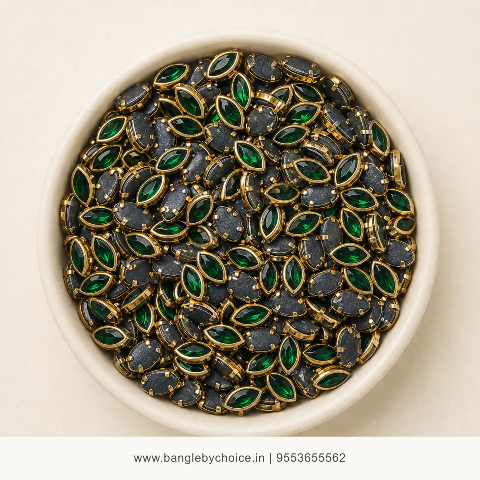 6K Eye Shape Dark Green Glossy Kundans premium top-view image with antique-gold setting
